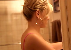 I take facial cumshot for financial support