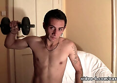 Handjob in the sauna - EastBoys