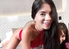 two Techno artists tempt Music Executive for higher percentages on their Deal