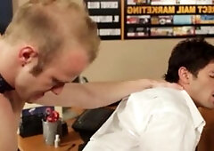 TheGayOffice: Inked blond really enjoys hard ramming