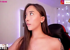 Smoking hot girl gets turned on by vaping and starts her erotic performance