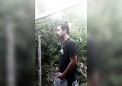 A masturbation on the street, it turns me on to wank in public