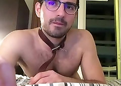 Hotel wanker exposes himself to the rest of the guests