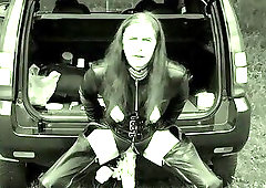 Isabella fucks her towbar