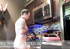Farting During the time that Baked Cupcakes Bare
