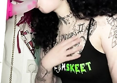Amateur brunette ariana marie solo toying