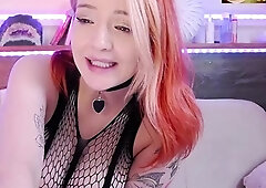 Hot amateur webcam teen masturbates for their fans