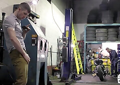 REALITY BOYS - Thyle Knoxx And Alex Fortin Get Down To Deep Throating And Fuckin' In A Garage