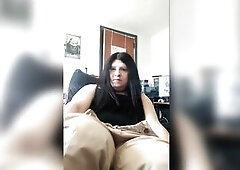 Izzy Jerks off Her Beauty Dick For U