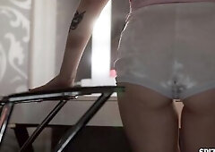 Nasty Bombshell Octavia Red Gives An Sweet Snatch Pounding Show