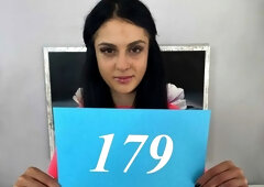 Photoshoot turns into cum party