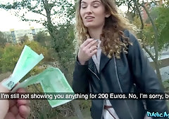 Amateur babe Candice Demellza gets fucked in public