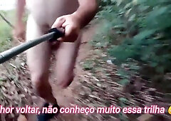 Nudes Publica - Andando Nu Em Uma Trilha