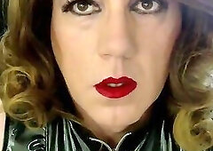 English Crossdresser Shhots a Load