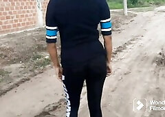 (PORN IN SPANISH) youthful whore caught on the street, gets her butt screwed hard by a cell phone, I fill her youthful face with milk -homemade porn-