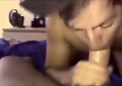 Twink Sucks Big Cock in Amateur Video34e