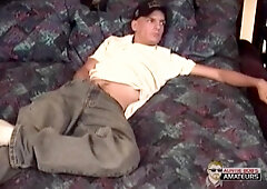 AuntieBob Video: Junior