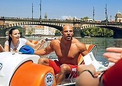 Chubby porn with sensuous Sofia Lee from Hunt4k