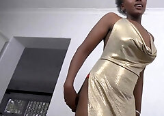 Big Booty Ebony MILF Gets Her Pussy Railed After A Strip Tease In Amateur Casting