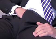 Hector De Silva Sheer Pleasure himself until a Fat Stream