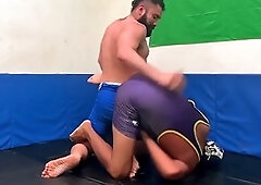 Fighting, wrestling gay, pelea lucha
