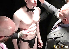 Hot twunk victim Jesse Stone evaluated before being put up for auction