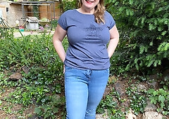 MATURE NL Amateur BBW in a good mood shooting