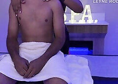 Dedicated studio session. See this greatly focused real massage in 1080p60 smooth motion, creating enormous organic body tension for a YOU.S. Citizen 