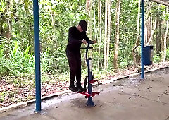 Having steamy fuck-a-thon with the private trainer in the park.
