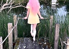 Sexy amateur teen masturbates outdoors