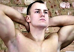 Now bodybuilder in pain