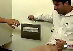 Glory hole sex with an unknow trans