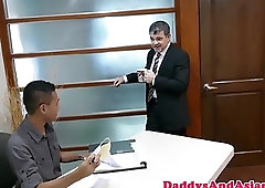 Office pinoy twink seduce boss daddy