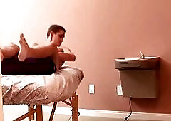 Manipulative gay masseuse seduces straighty