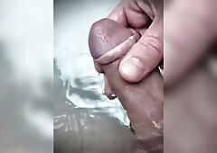? sexy masturbating and cumming in kewl pool ?