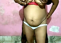 Desi Maa Ne Apne Bete Se Khade Khade Gand Chudwai