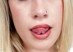 Bubbly Golden-haired Ashley Alexander Has a Jock-tastic Time