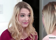 Didnt know my stepsis is a lesbian wanting to eat my pussy