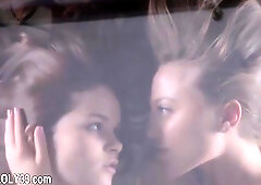 Neat Teen Blondes Pussy Eating