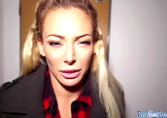 Pulled Aussie Babe Publicly Pickedup Before Outdoor Blo