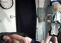 Cinthya Beating the spanked Male Slave