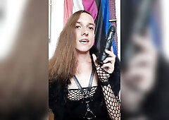 Im going to put this sextoy down my mouth