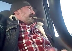 cigar,truck,public,cum