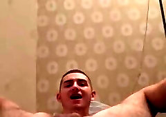 I love keen little subs that humiliate themselfs for me