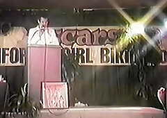 Reality pawnshop amateur sucking cock for hard cash