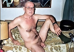 naked oldies sitting