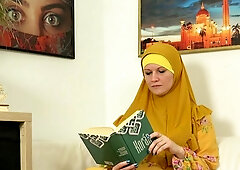 Hijab wearing thot Foxy is going to suck that boner