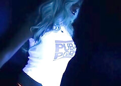 Behind the scenes enjoyment with golden-haired sweetheart Samantha Saint