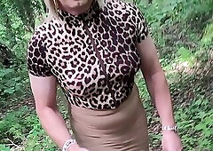 At the cruising area dressed up