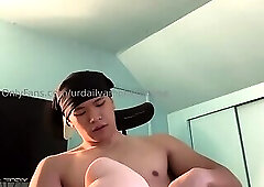 urdailyampethamine jerks off and cum